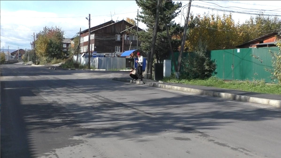 Практически подошли к концу работы по асфальтированию дорожного полотна на участке автодороги ул. Иркутской