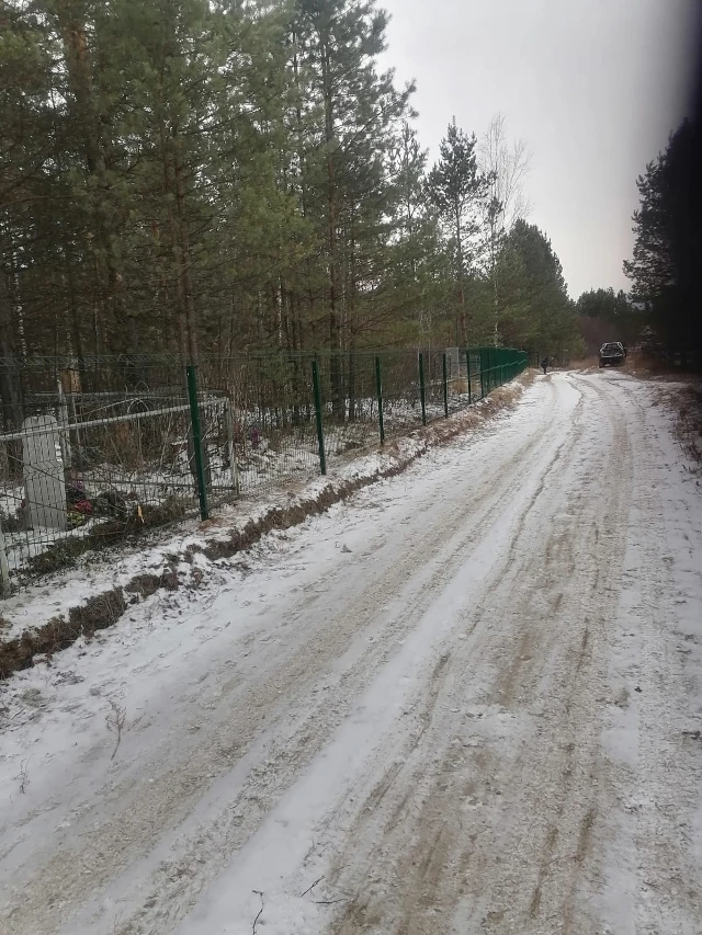 Устройство ограждения территории кладбища в мкр. Колобовщина (после)